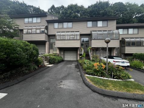 2539 Bedford Street Stamford CT 06905