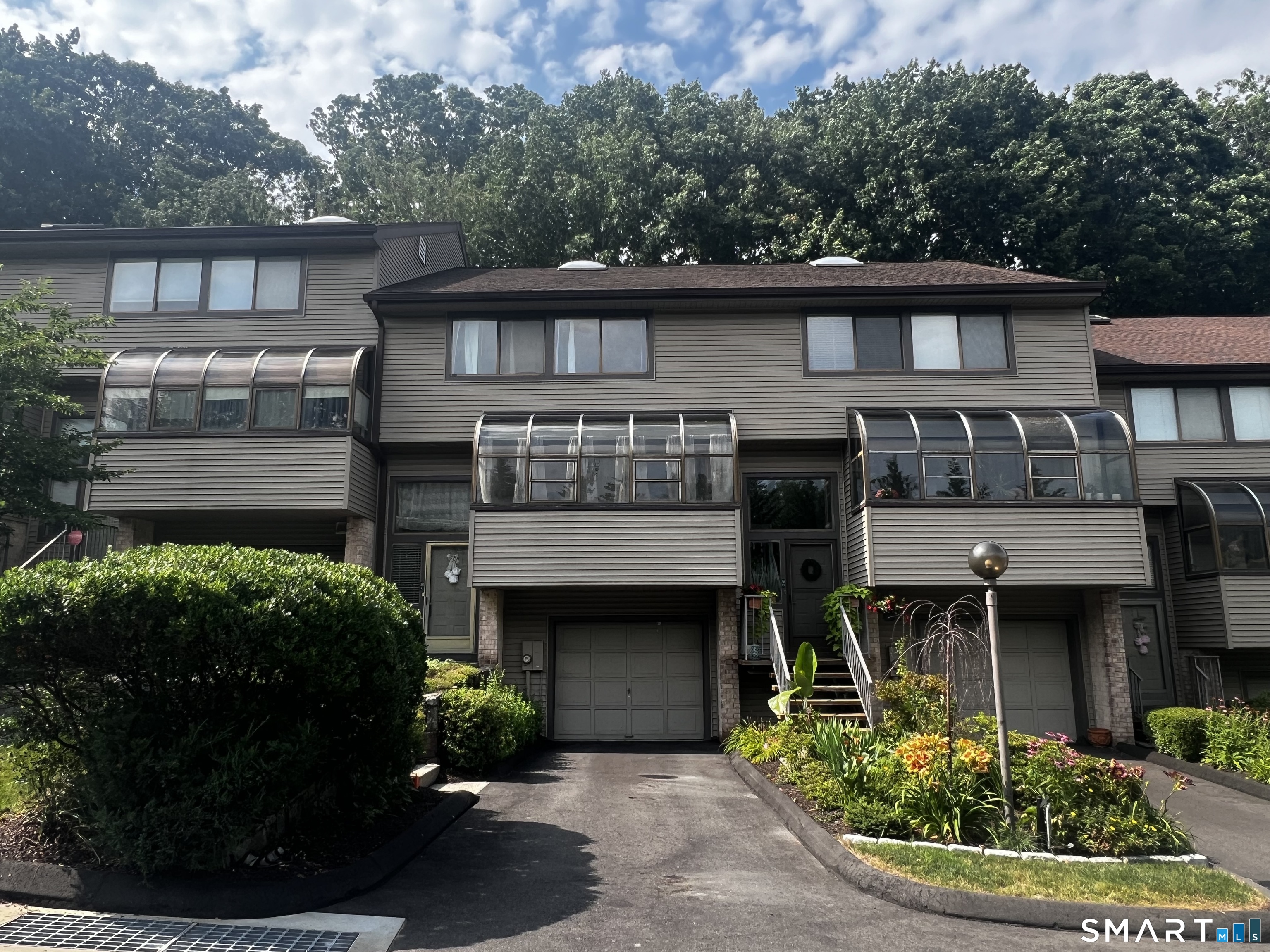 2539 Bedford Street Stamford CT 06905