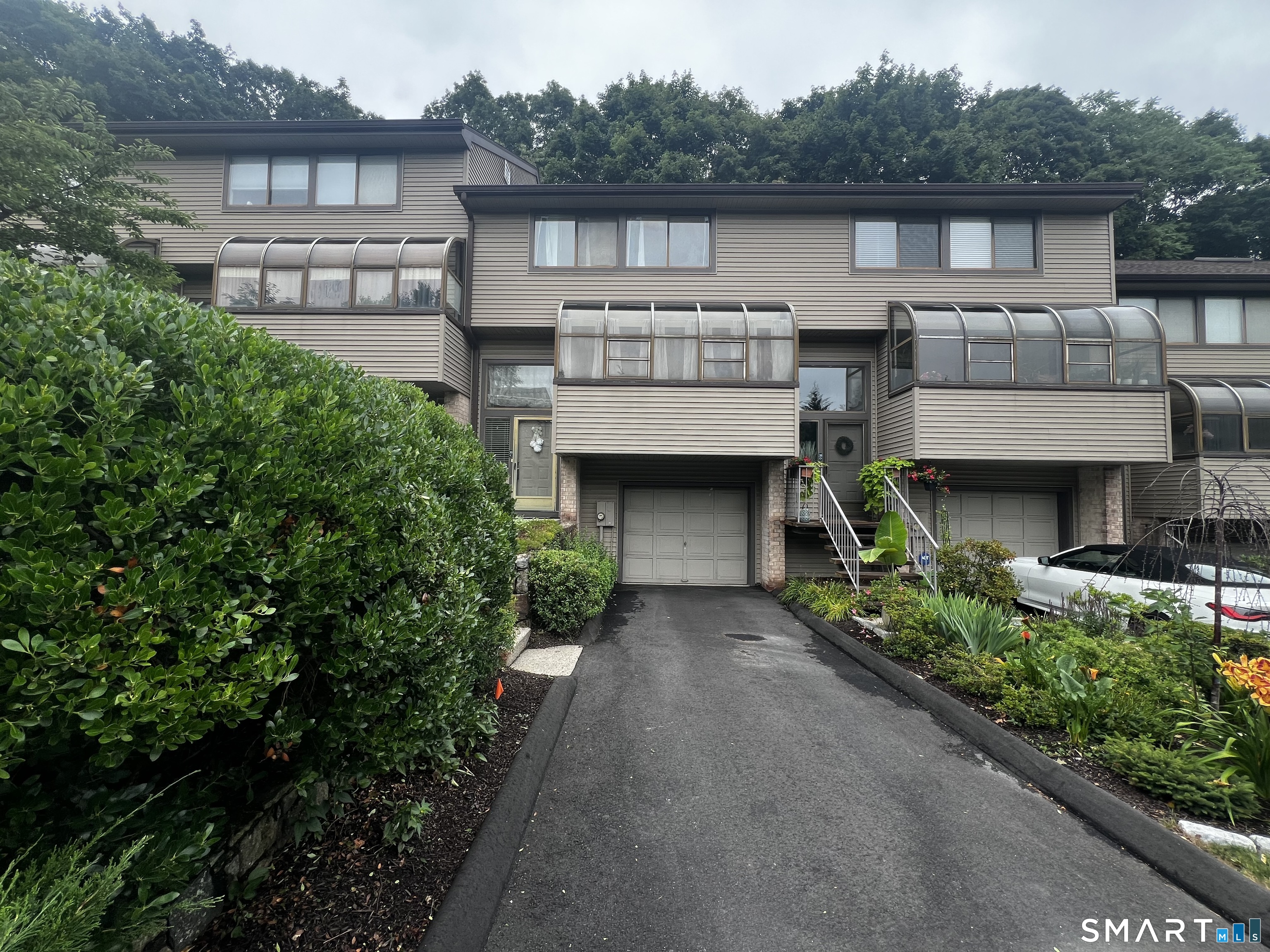 2539 Bedford Street Stamford CT 06905