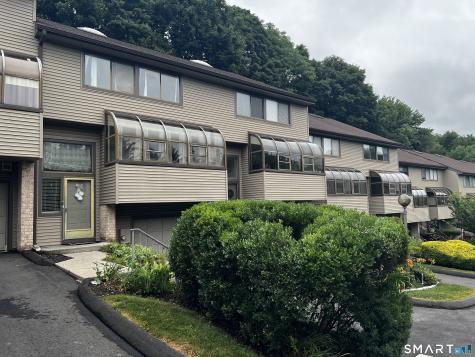 2539 Bedford Street Stamford CT 06905