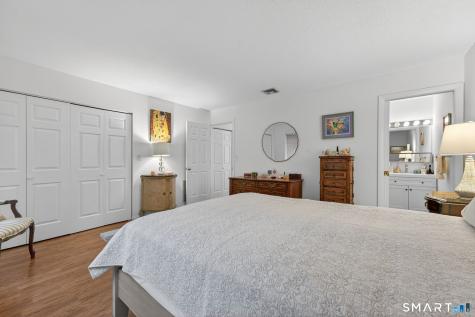 6 Lakeview Drive Branford CT 06405