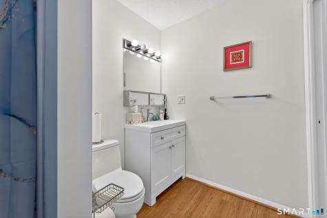 6 Lakeview Drive Branford CT 06405