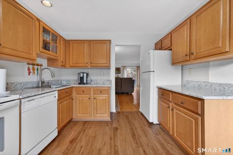 6 Lakeview Drive Branford CT 06405