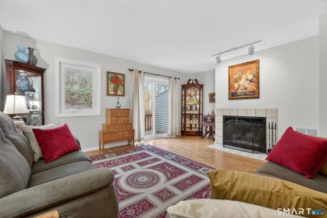 6 Lakeview Drive Branford CT 06405