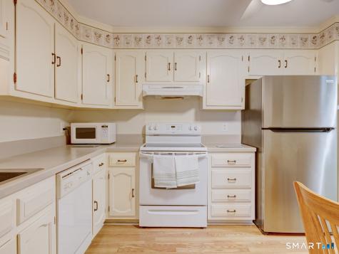 21 Hickory Hill Southington CT 06489