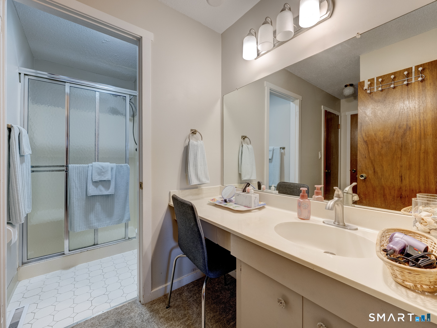 21 Hickory Hill Southington CT 06489