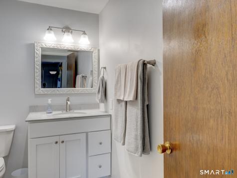 21 Hickory Hill Southington CT 06489