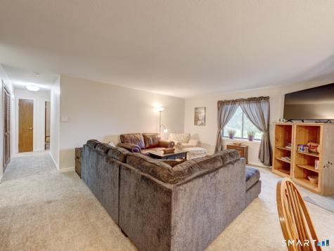 21 Hickory Hill Southington CT 06489