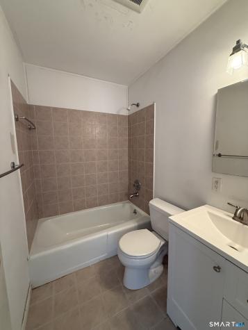 127 Black Point Road East Lyme CT 06357