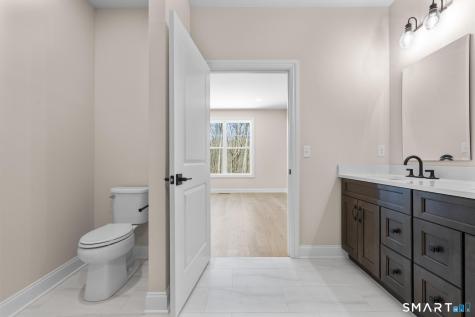 1097 St Andrews Drive Oxford CT 06478