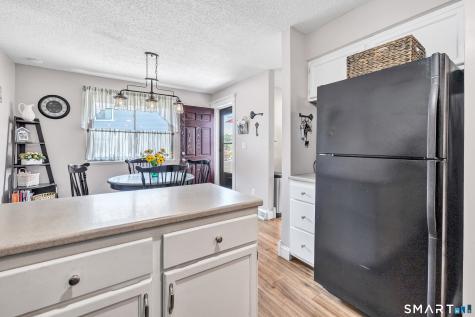 138 Shagbark Drive Derby CT 06418