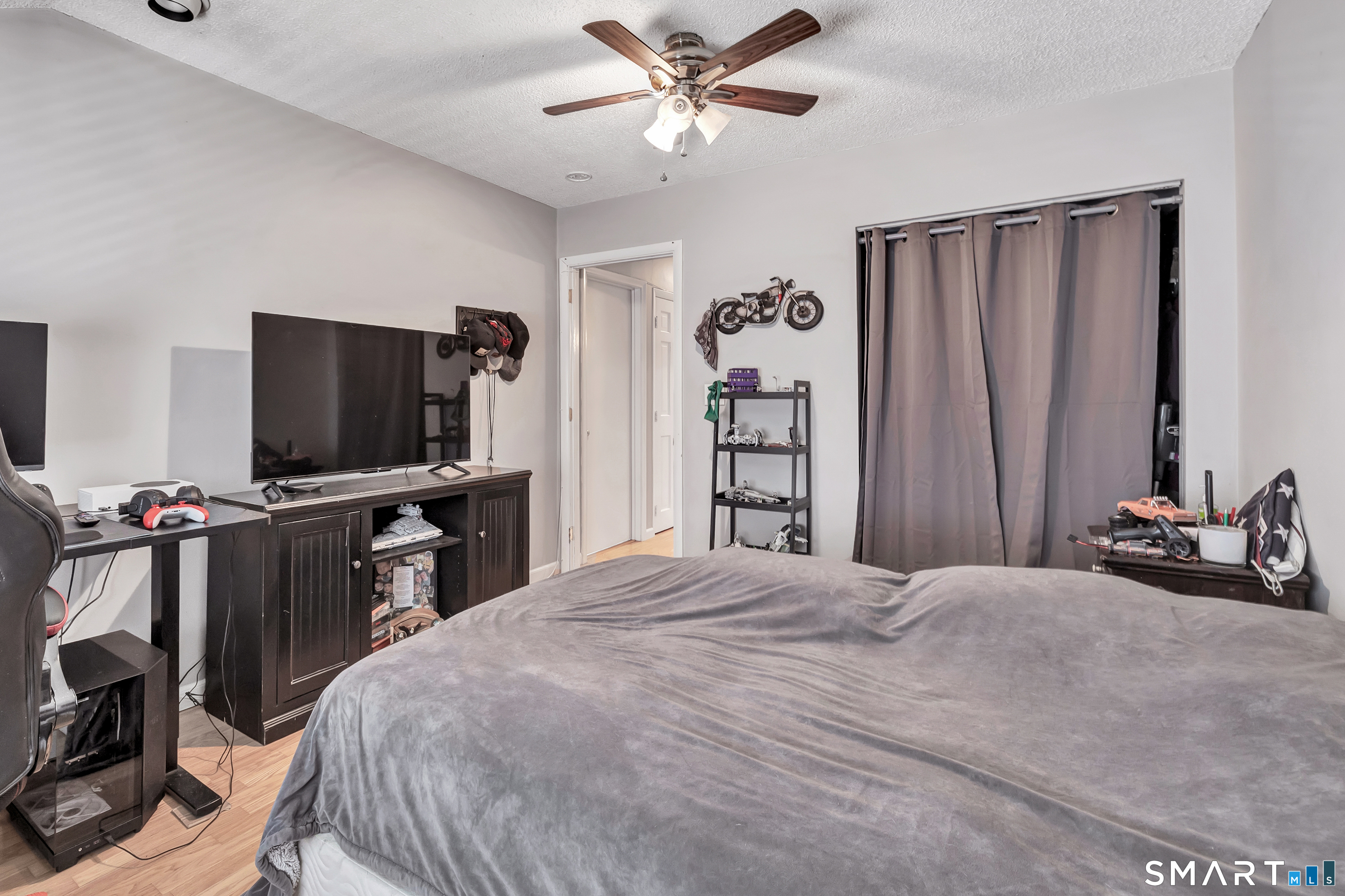 138 Shagbark Drive Derby CT 06418