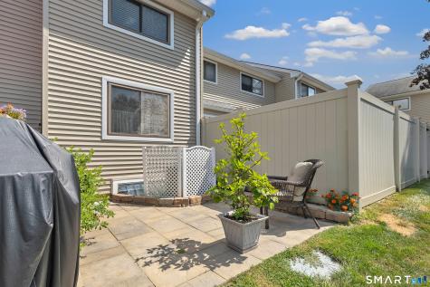 138 Shagbark Drive Derby CT 06418