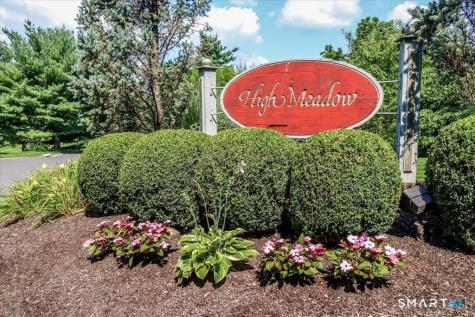 29 Ledgewood Drive Brookfield CT 06804