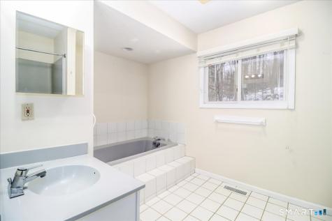 29 Ledgewood Drive Brookfield CT 06804