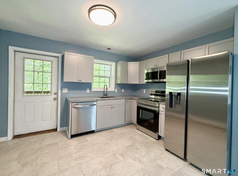 48 Kings Highway Ledyard CT 06335