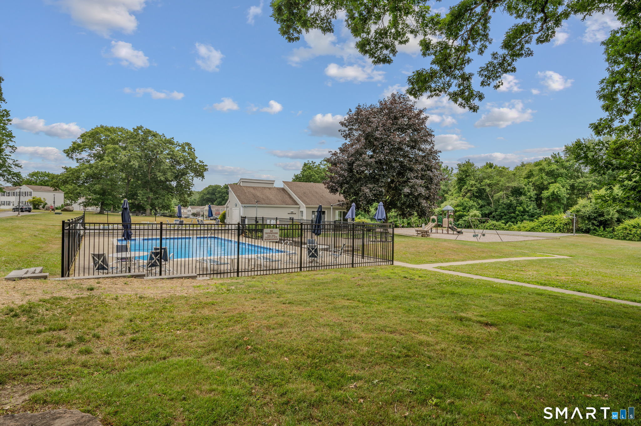 10 Lakeside Drive Ledyard CT 06339