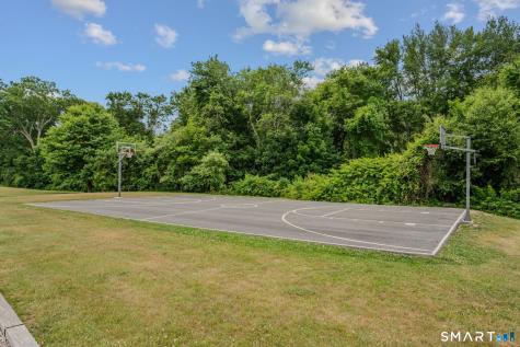 10 Lakeside Drive Ledyard CT 06339