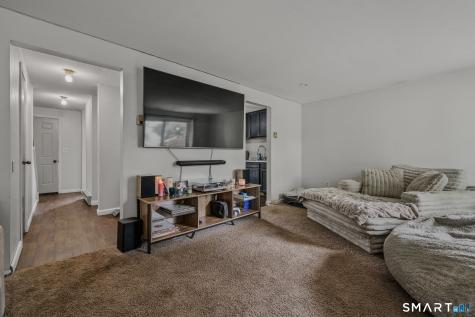 10 Lakeside Drive Ledyard CT 06339