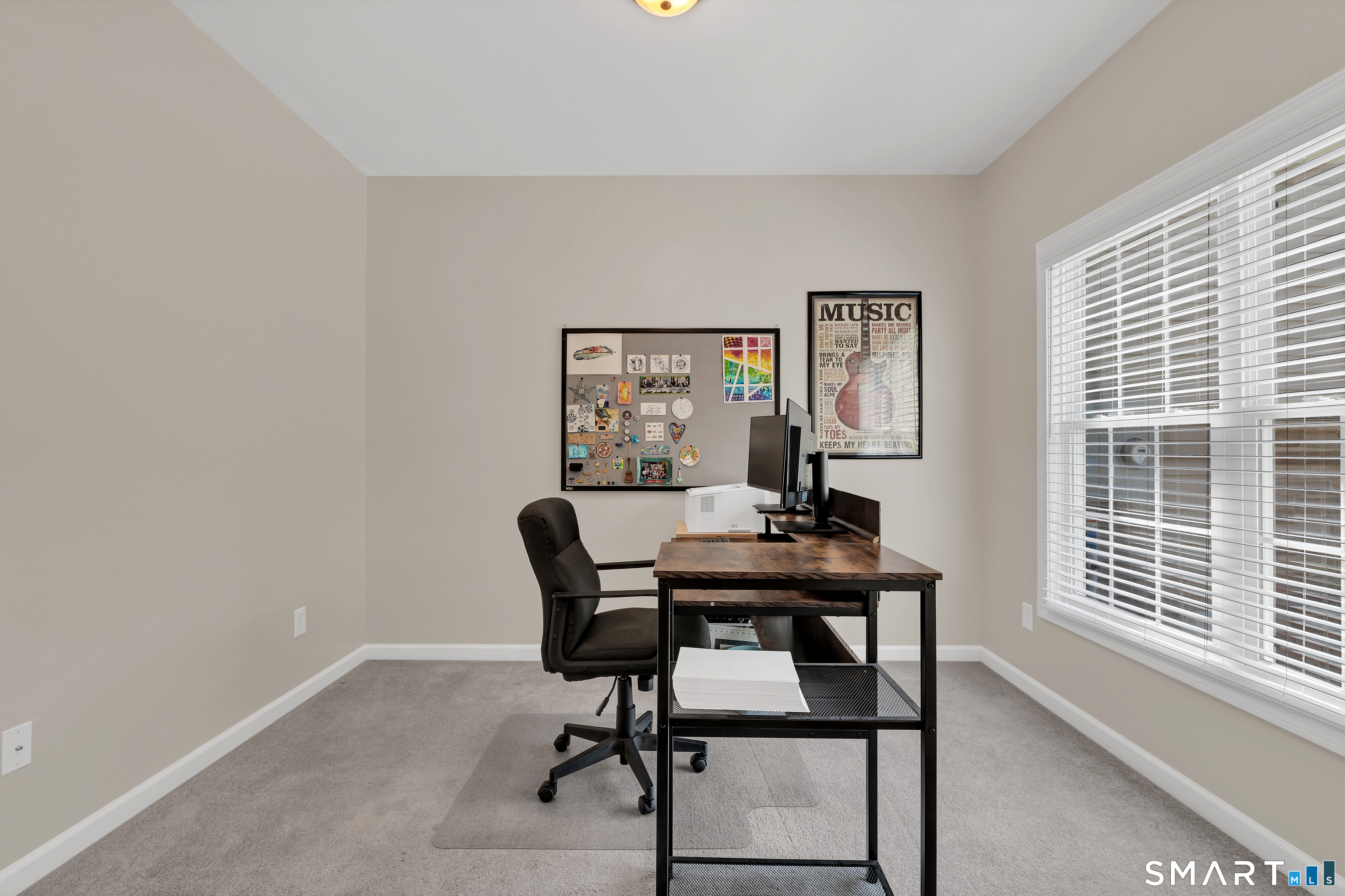 19 Brighton Park Way Bloomfield CT 06002