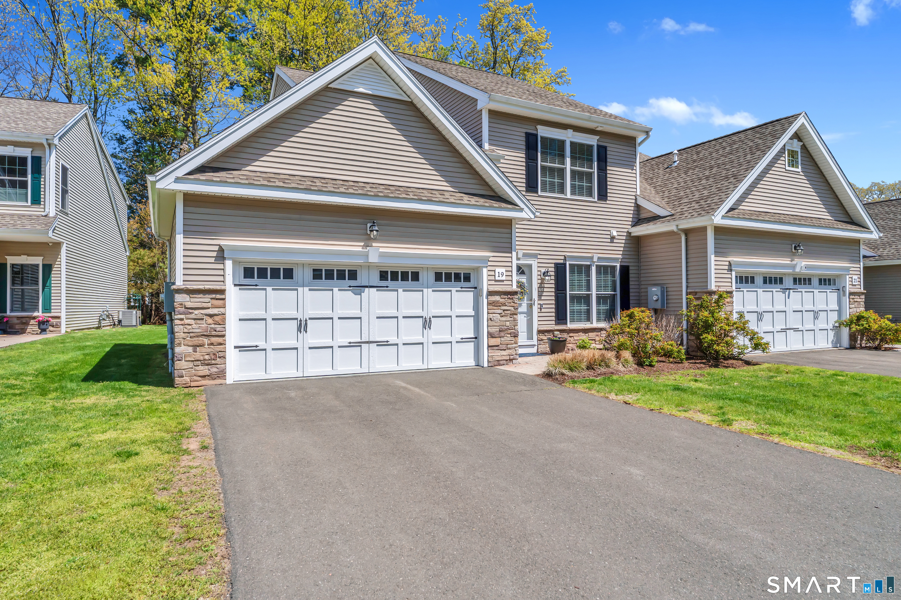 19 Brighton Park Way Bloomfield CT 06002
