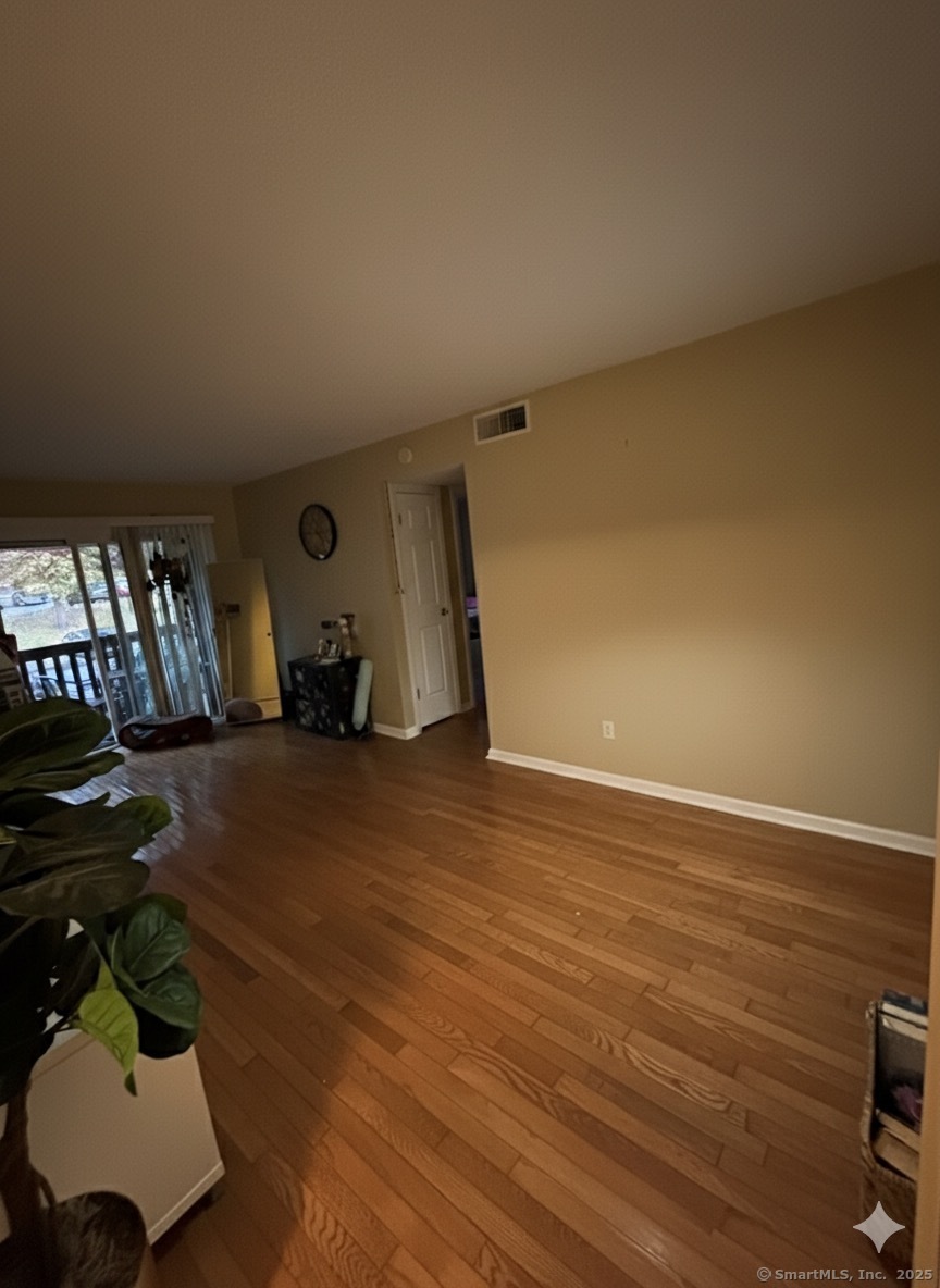 35 Woodsedge Drive Newington CT 06111