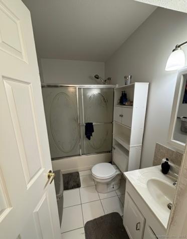 35 Woodsedge Drive Newington CT 06111