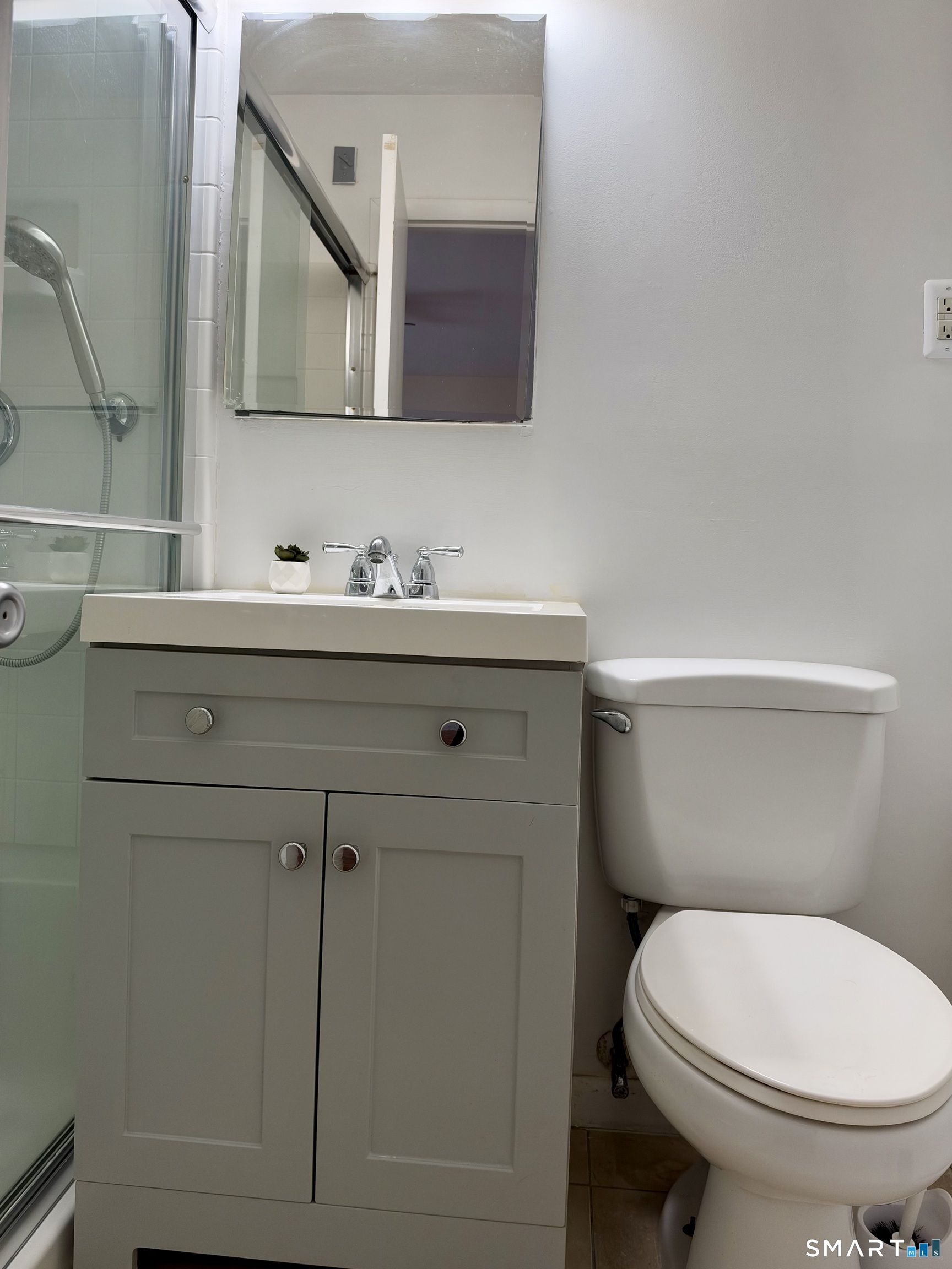 113 Florence Road Branford CT 06405