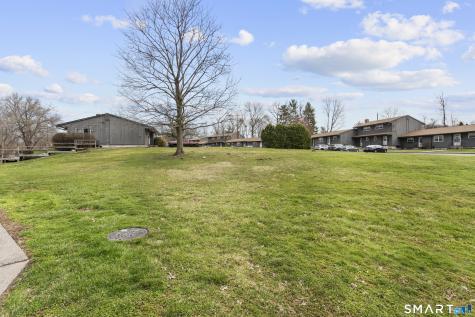 134 Williamstown Court Newington CT 06111