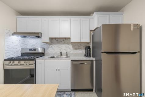 134 Williamstown Court Newington CT 06111