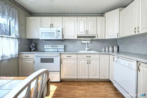 532 Heritage Village Southbury CT 06488