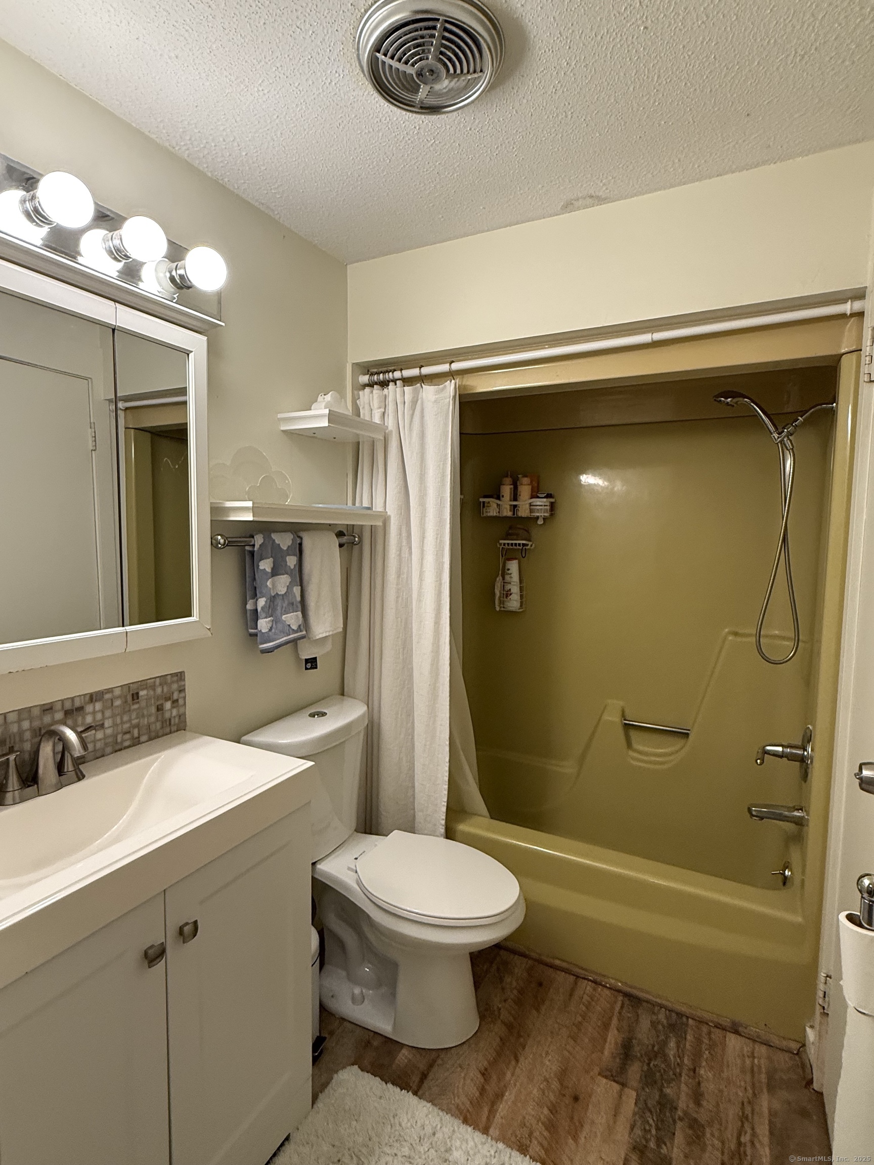 92 Shepards Knoll Drive Hamden CT 06514