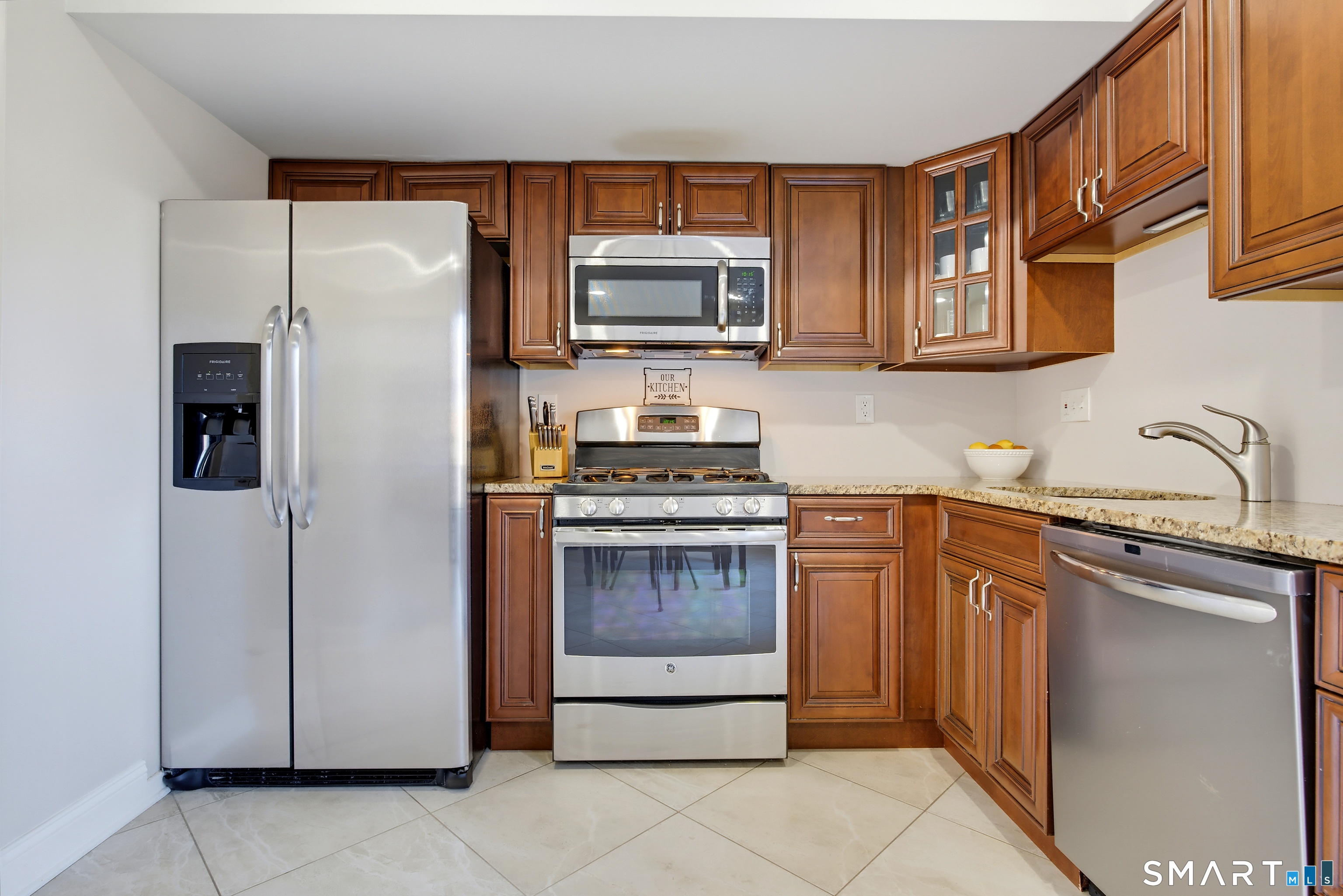 63 Coleman Street East Haven CT 06512
