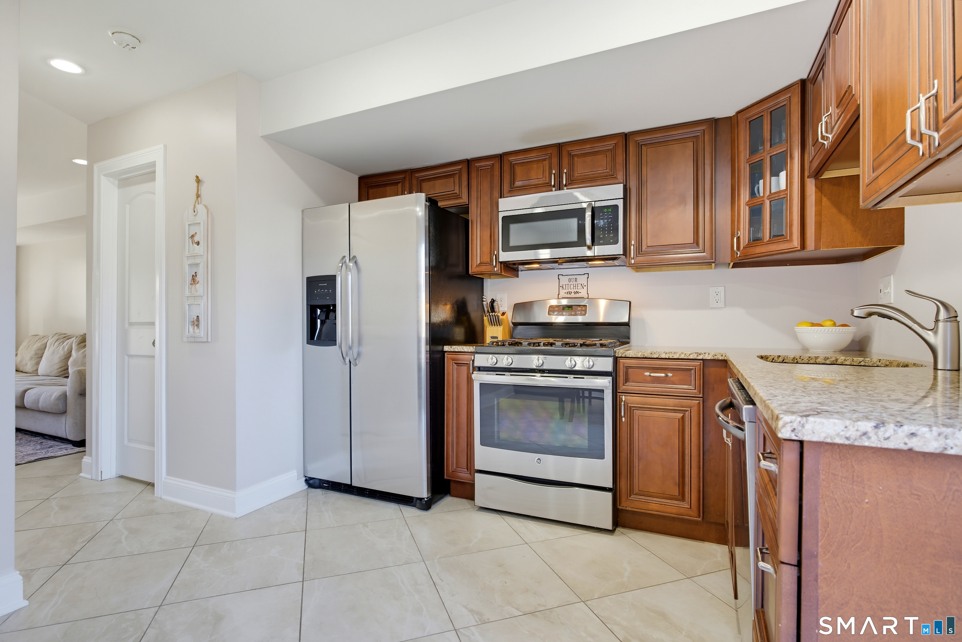 63 Coleman Street East Haven CT 06512