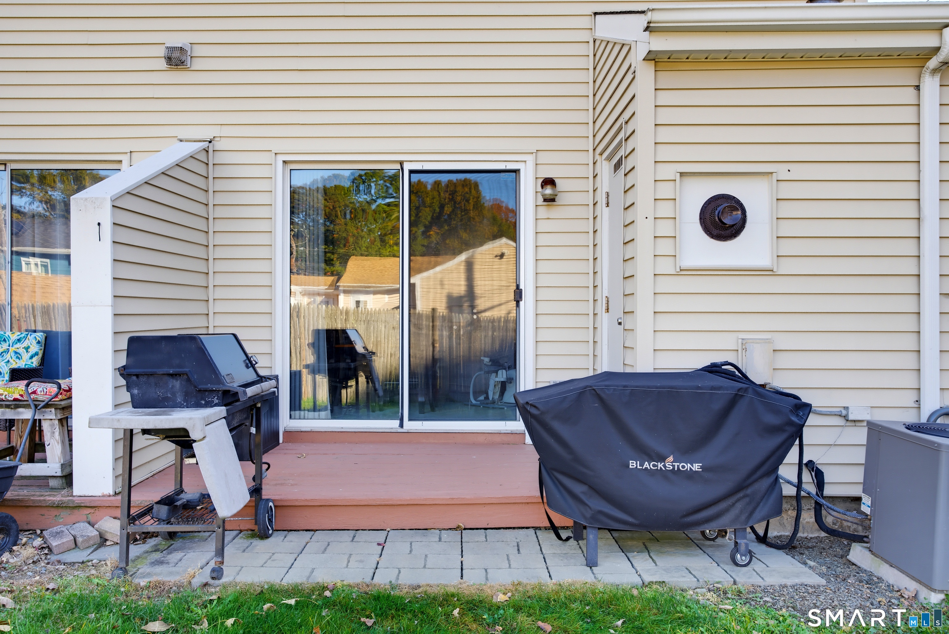 63 Coleman Street East Haven CT 06512