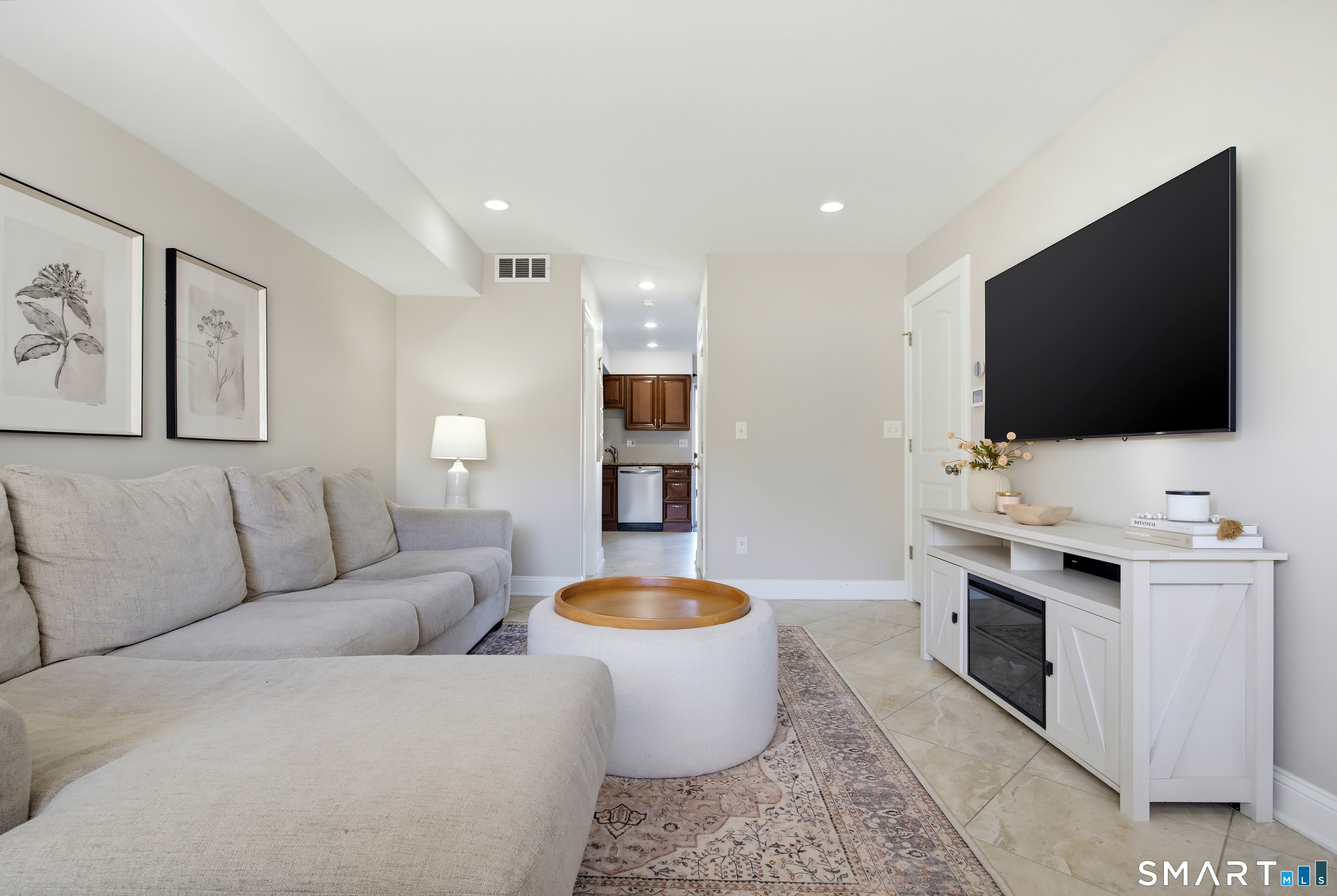 63 Coleman Street East Haven CT 06512