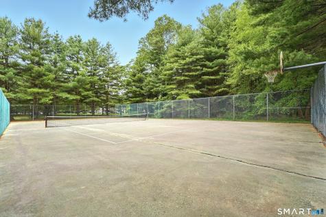 304 Ashmead Commons Enfield CT 06082