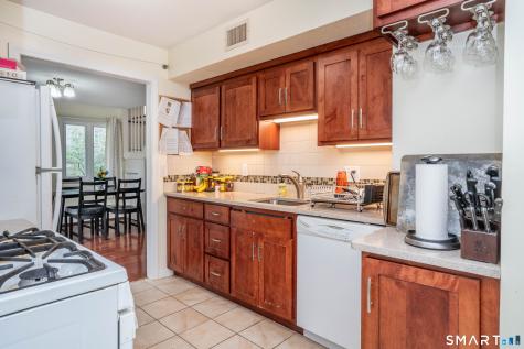 12 Byrne Court Farmington CT 06032