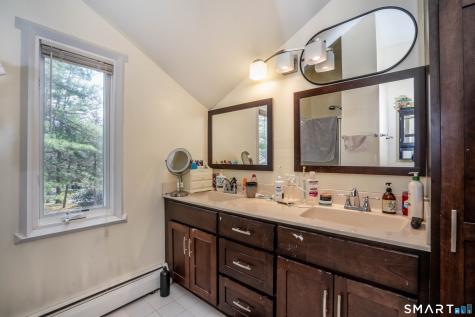 12 Byrne Court Farmington CT 06032