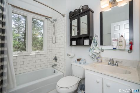 12 Byrne Court Farmington CT 06032