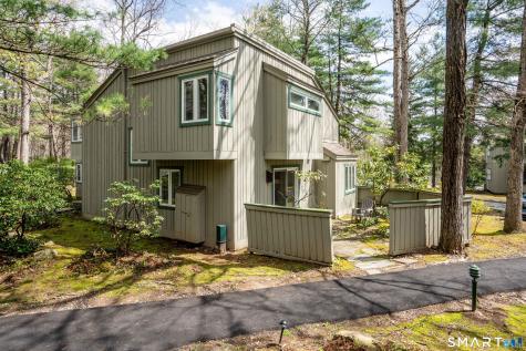 12 Byrne Court Farmington CT 06032