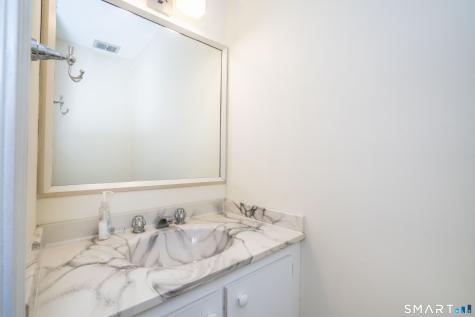 12 Byrne Court Farmington CT 06032