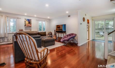 12 Byrne Court Farmington CT 06032