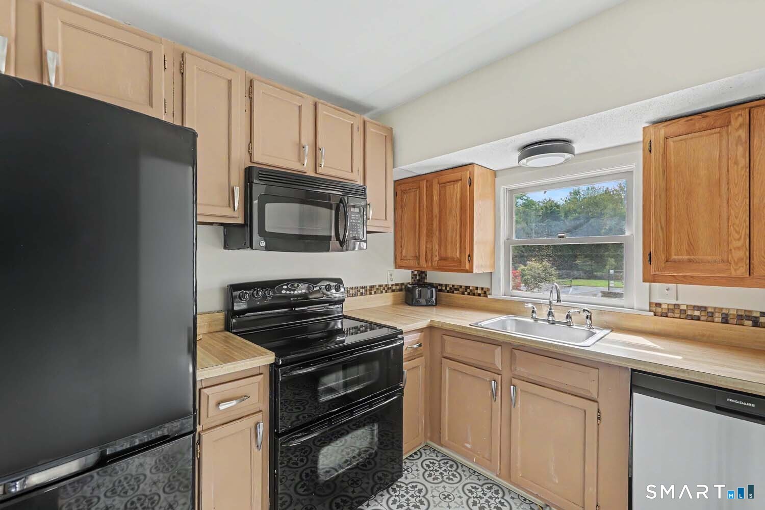 54 Rope Ferry Road Waterford CT 06385