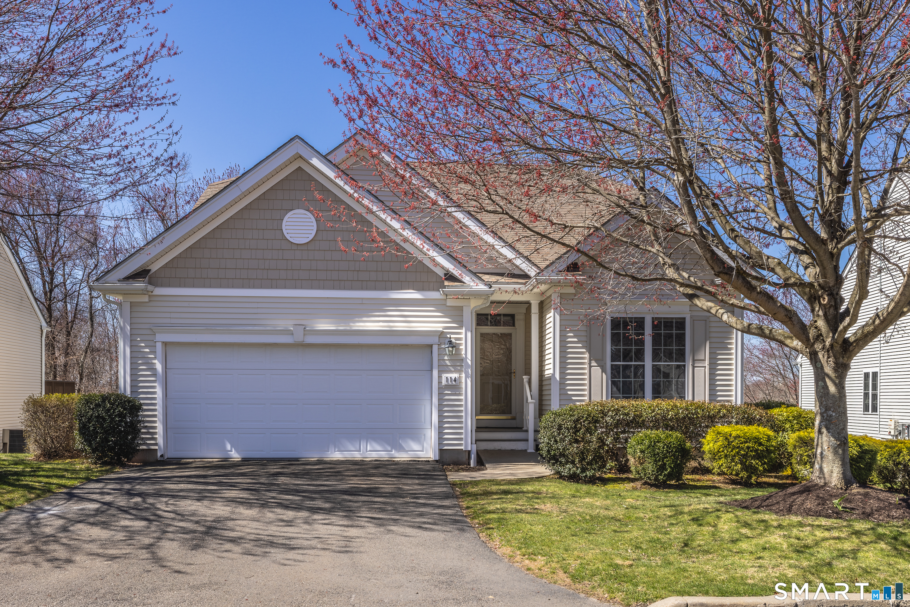 114 Country Club Drive Oxford CT 06478