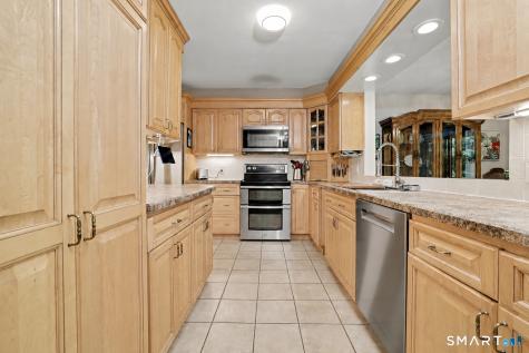 4 Alder Court Woodbury CT 06798