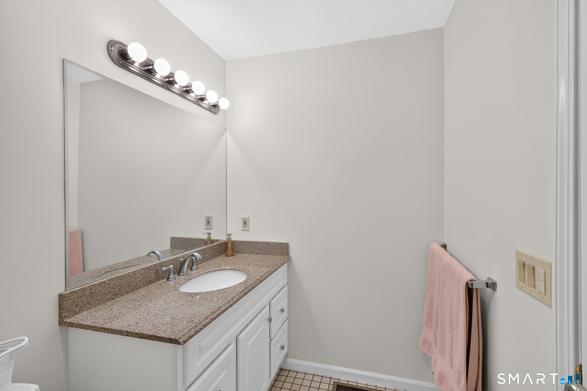 277 New Britain Avenue Farmington CT 06085