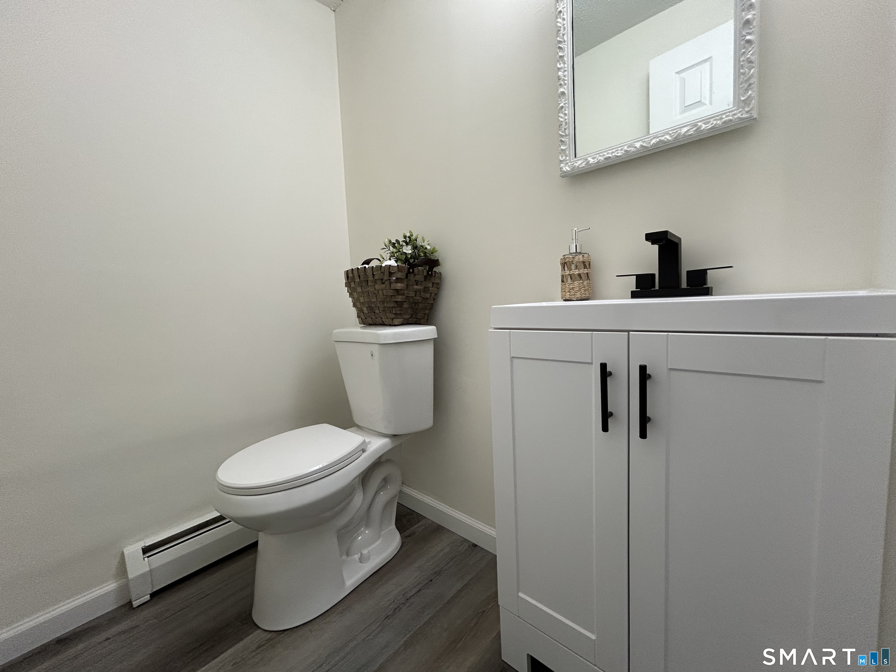 38 Sutton Place Bloomfield CT 06002