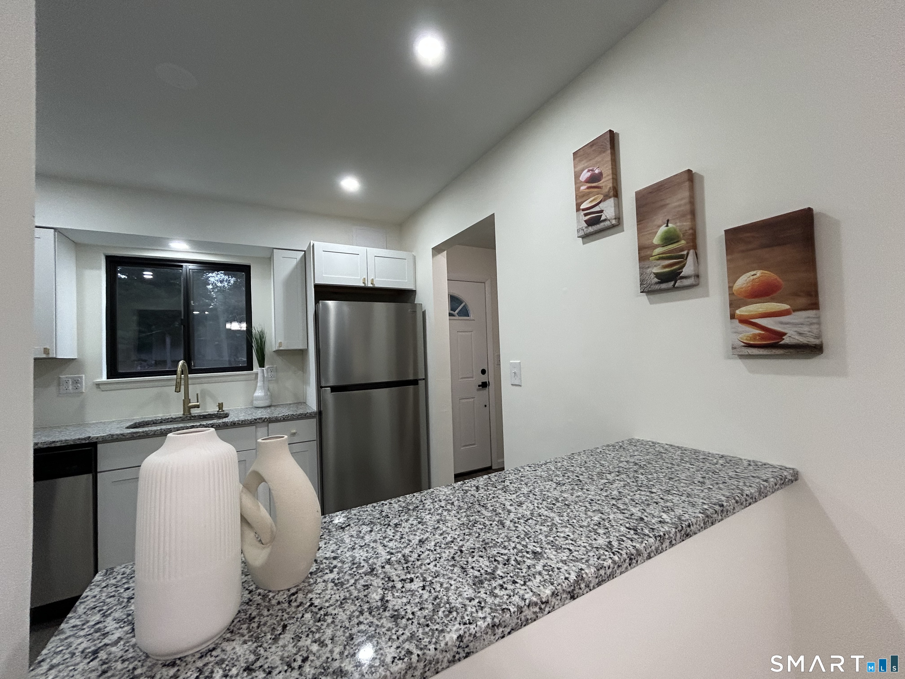 38 Sutton Place Bloomfield CT 06002