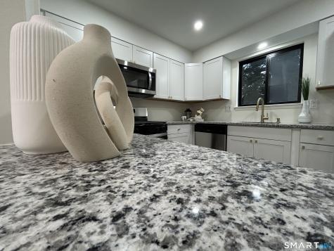 38 Sutton Place Bloomfield CT 06002